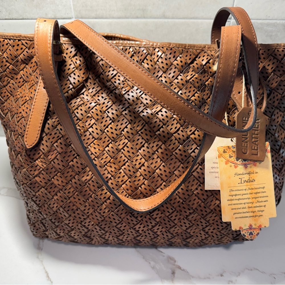 Beautiful Handcrafted Large Woven Brown Leather Tote Bag - Picture 1 of 6